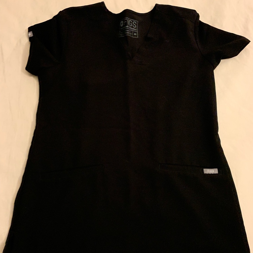 Casma Three Pocket Scrub Top XS in black